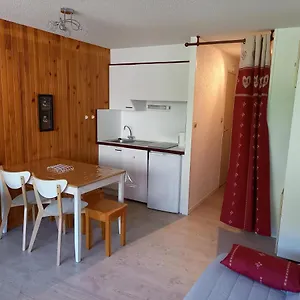 4 Personnes Centre Superbesse , Super-Besse France
